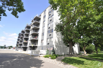 Exterior - Cambridge Towers Apartments