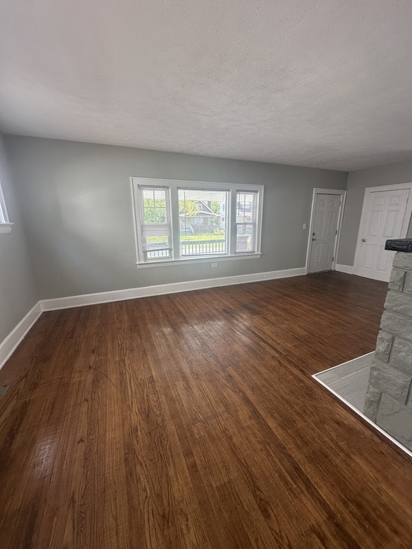 Building Photo - 13401 S Parkway Dr