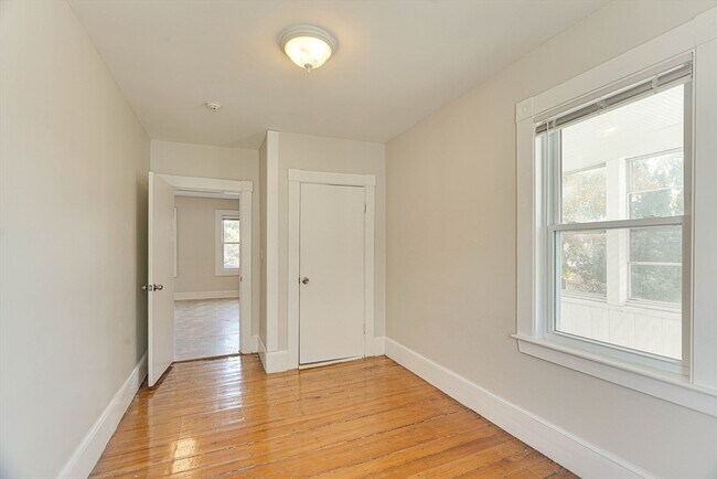 Building Photo - 14 Wheatland St