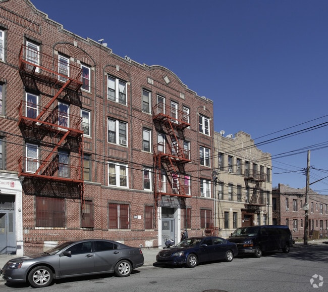 Primary Photo - 45-49 Lott Ave