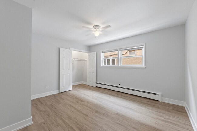 Building Photo - 8320 W Irving Park Rd