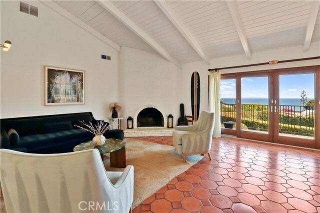 Building Photo - 7161 Grasswood Ave