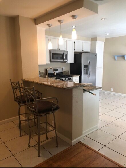 Building Photo - 11043 Clairemont Mesa Blvd