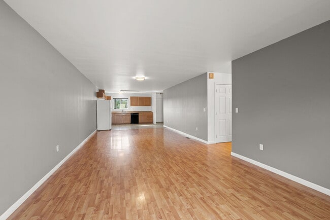 Building Photo - 717 S Stevens