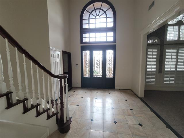 Building Photo - 2423 River Rock Cir