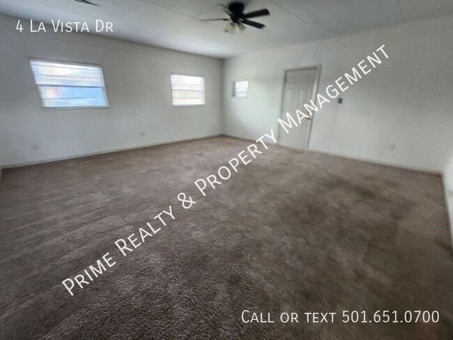 Building Photo - 4 La Vista Dr