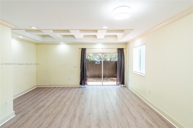 Building Photo - 11647 NE 18th Dr