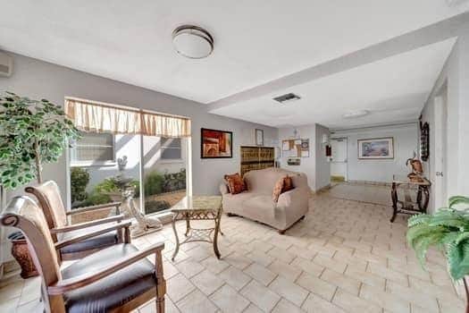 Building Photo - 4841 NW 22nd Ct