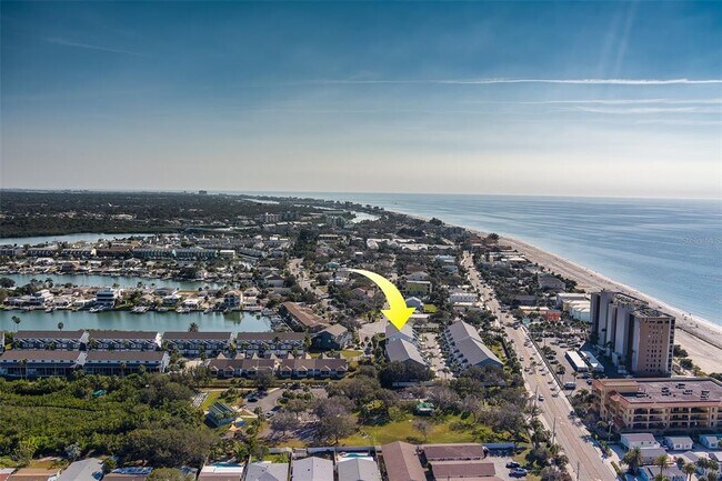 Building Photo - 911 Harbour House Dr