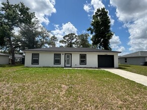 Building Photo - LIKE NEW DESIGNER HOME 3/2 READY FOR NEW FAMILY