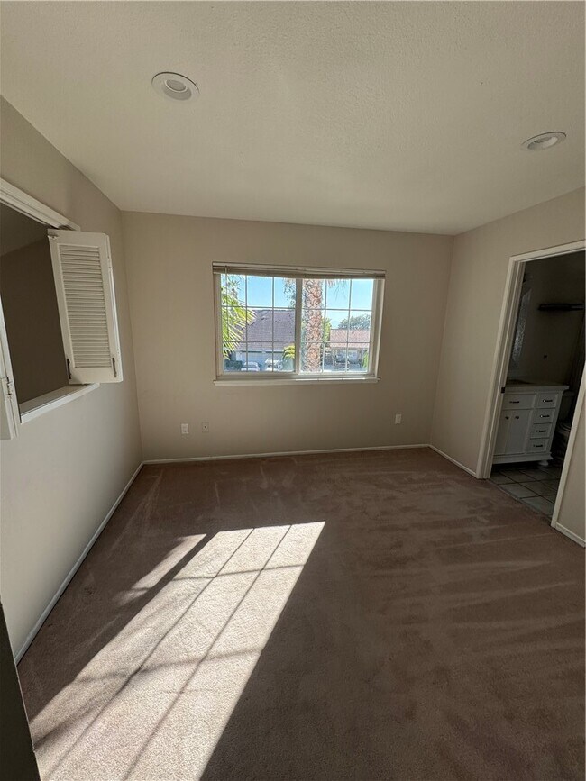 Building Photo - 23303 Stirrup Dr