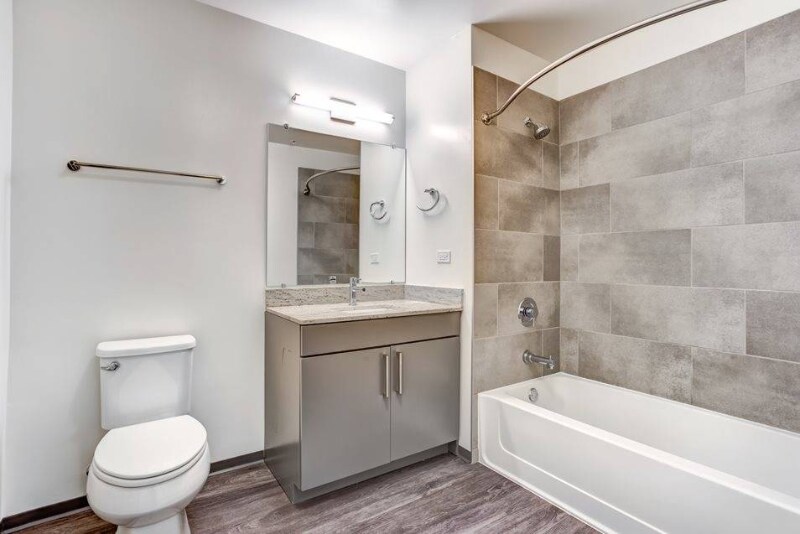 Building Photo - 2360 N California Ave