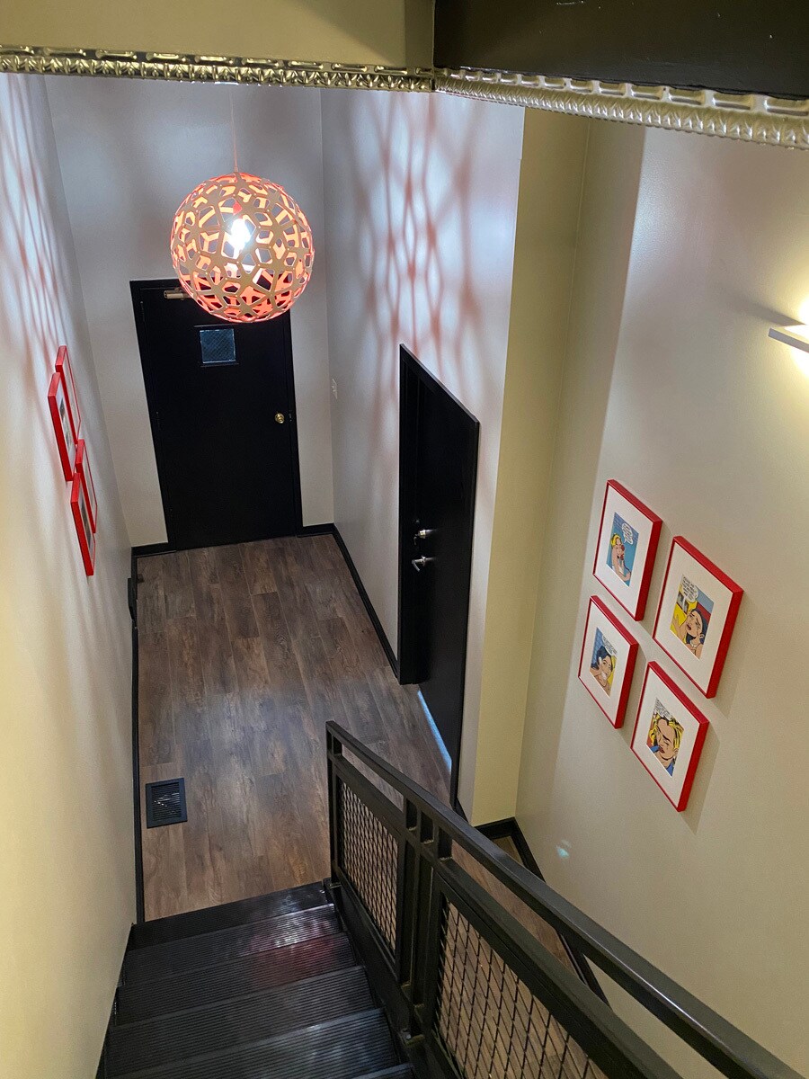 Common Area Hallway - 2416 E Carson St