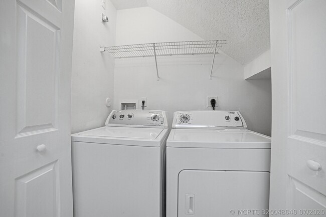 Building Photo - 765 SW 107th Ave