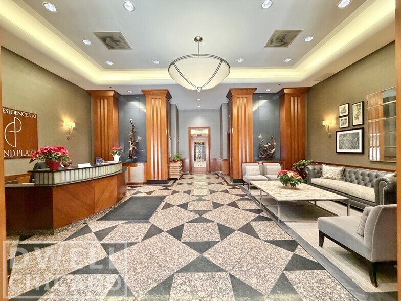 Building Photo - 545 N Dearborn St