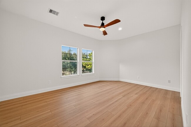 Building Photo - 23003 Two Harbors Glen St