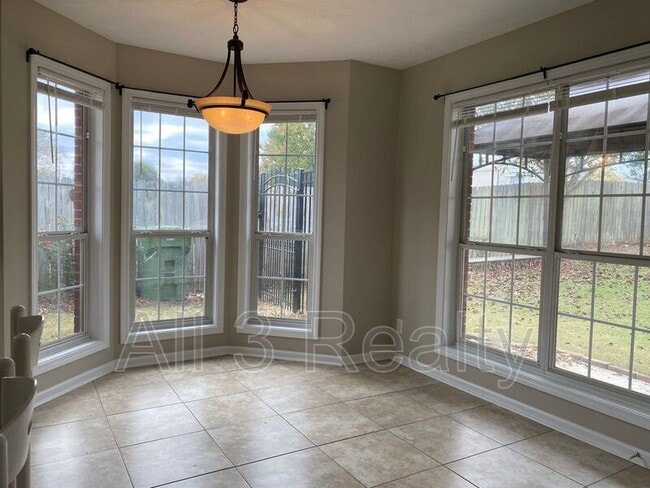 Building Photo - 349 Hambleton Ct