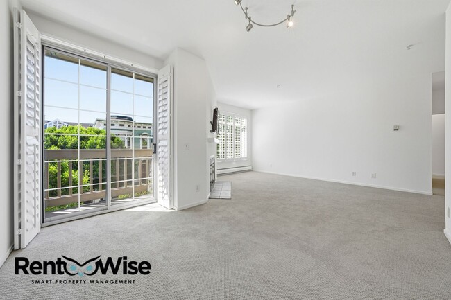 Building Photo - 2060 Sutter St