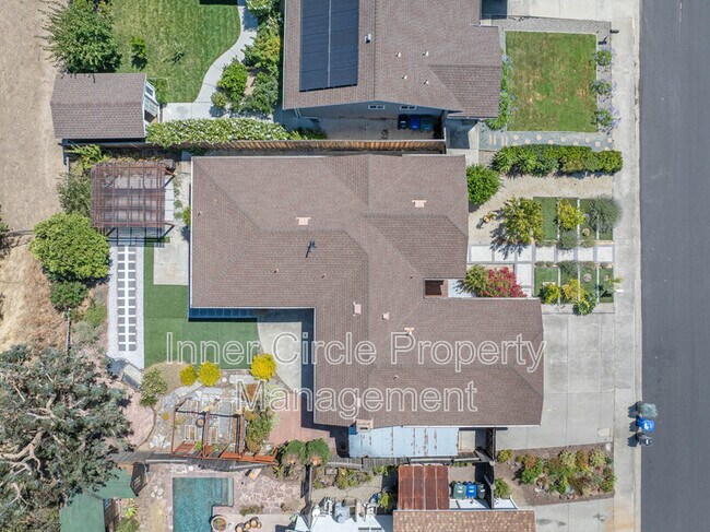 Building Photo - 2225 Mt Whitney Dr