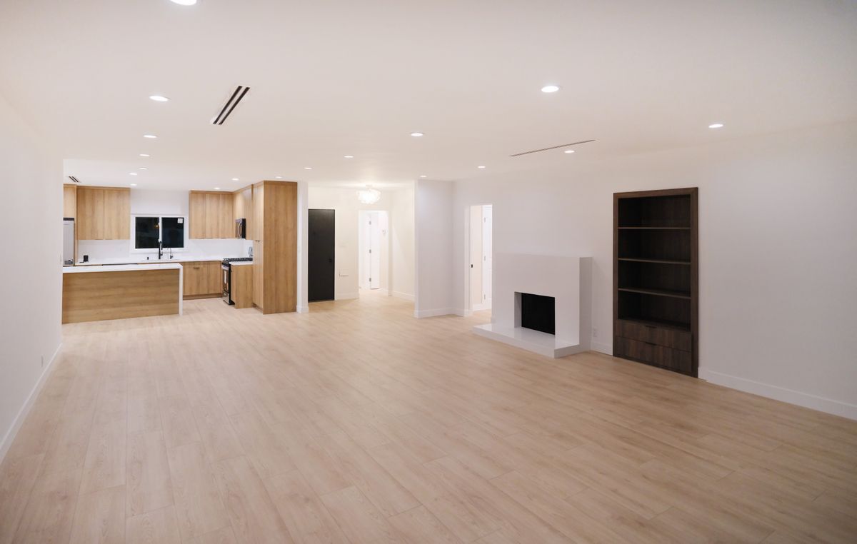 Building Photo - 415 Amherst Dr