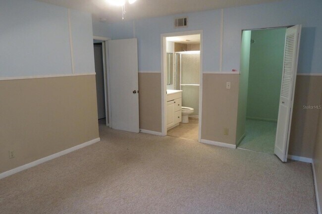 Building Photo - 1322 S Pine Ridge Cir