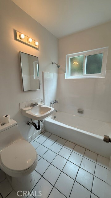 Building Photo - 2202 Fair Oak View Ter
