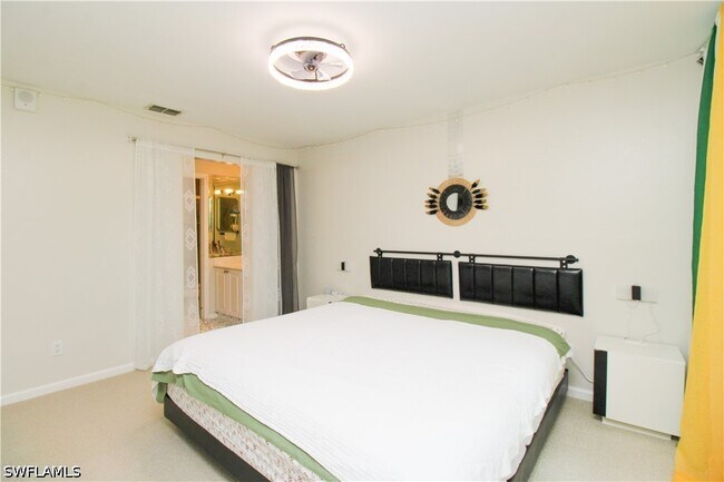 Building Photo - 5767 Deauville Cir