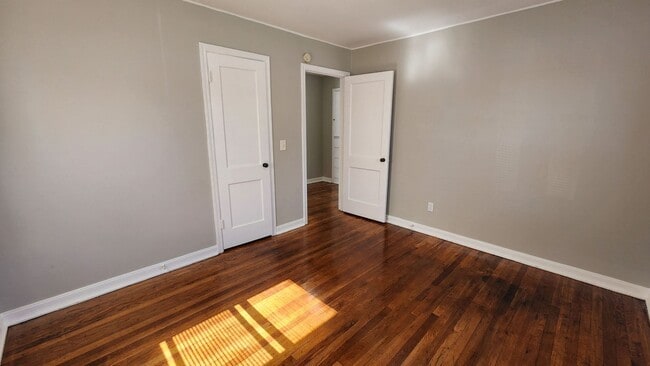 Building Photo - 3 Bedroom 1 Bath Home in Great Neighborhood!