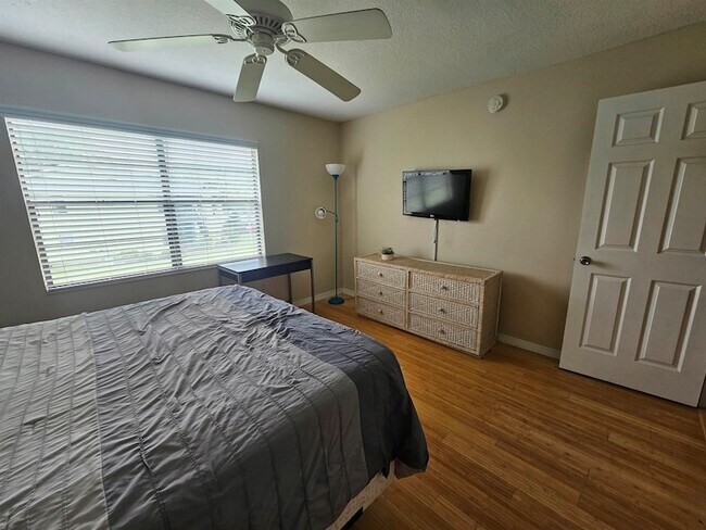 Building Photo - 47 Brigantine Ct