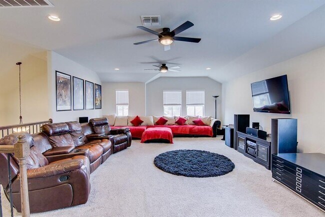 Building Photo - 13409 Larrys Ln