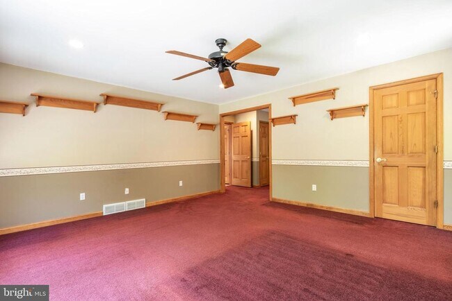Building Photo - 1577 Chestnut Ridge Rd