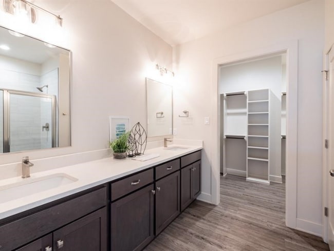 Building Photo - 3752 Kala Dr