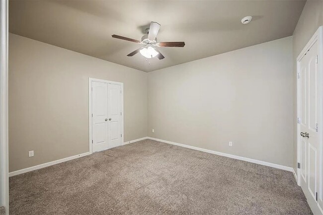 Building Photo - 5600 Campbell Creek Dr