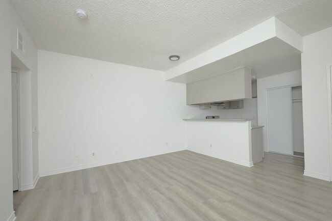 Building Photo - 1809 Berendo N St
