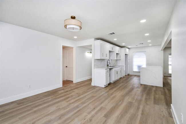 Building Photo - 7210 Lumber Jack Dr