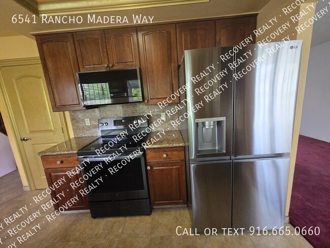 Building Photo - 6541 Rancho Madera Way