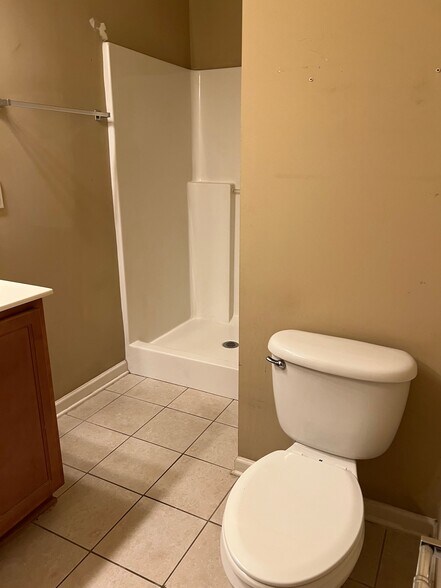 Building Photo - 129 Parmelee Dr