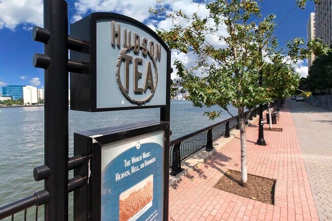 Building Photo - 1500 Washington St