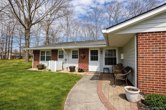 Building Photo - 9 Guilford Ct