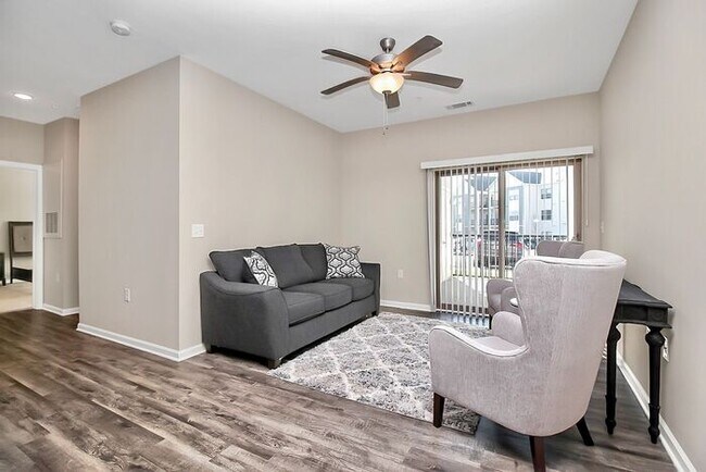 Building Photo - Renovated Mallard Creek Apartment for Lease!