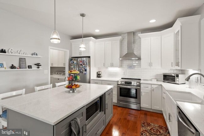 Building Photo - 13508 Tallyrand Way