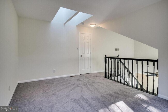 Building Photo - 3803 Green Ridge Ct