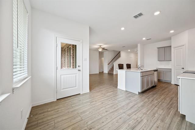 Building Photo - 134 Blair Dr