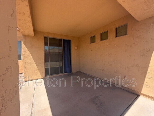 Building Photo - 25207 W Centre Ave