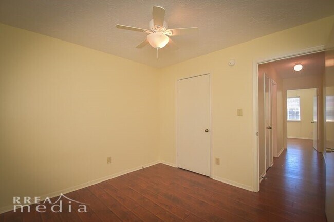 Building Photo - 19723 Glenfinch Ln