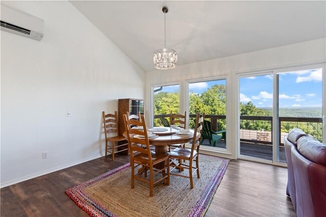 Building Photo - 14813 Dutchmans Dr