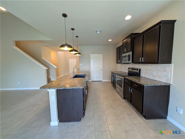 Building Photo - 2203 Flintshire Dr