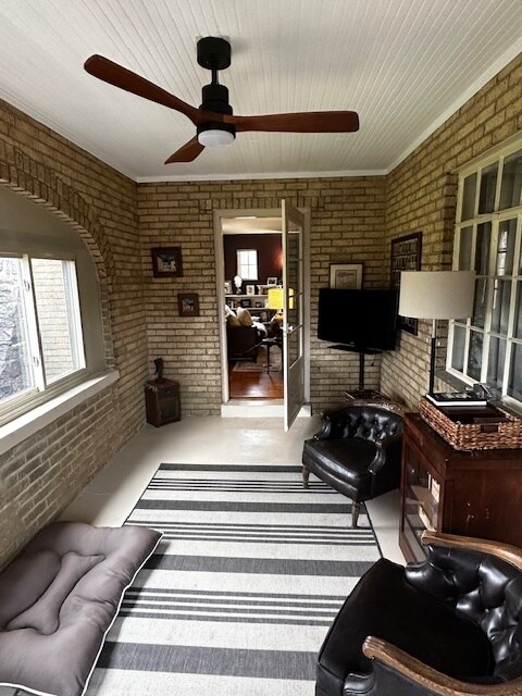 Building Photo - 467 Auxier Dr