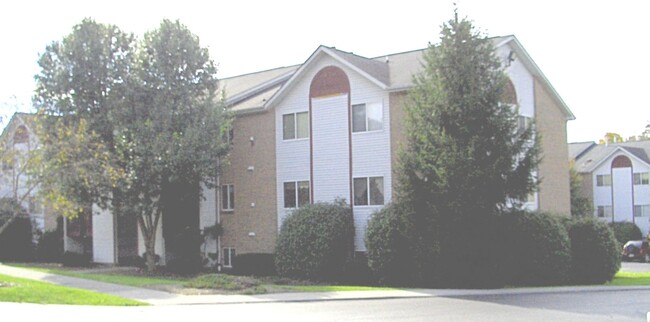 Primary Photo - 3 Bedroom 2 Bath Condo
