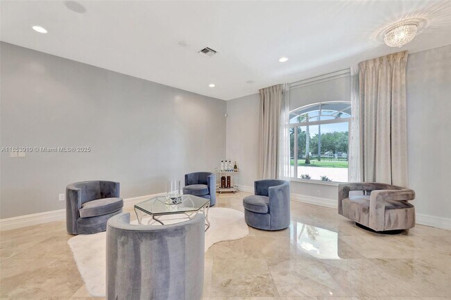 Building Photo - 4610 SW 178th Ave